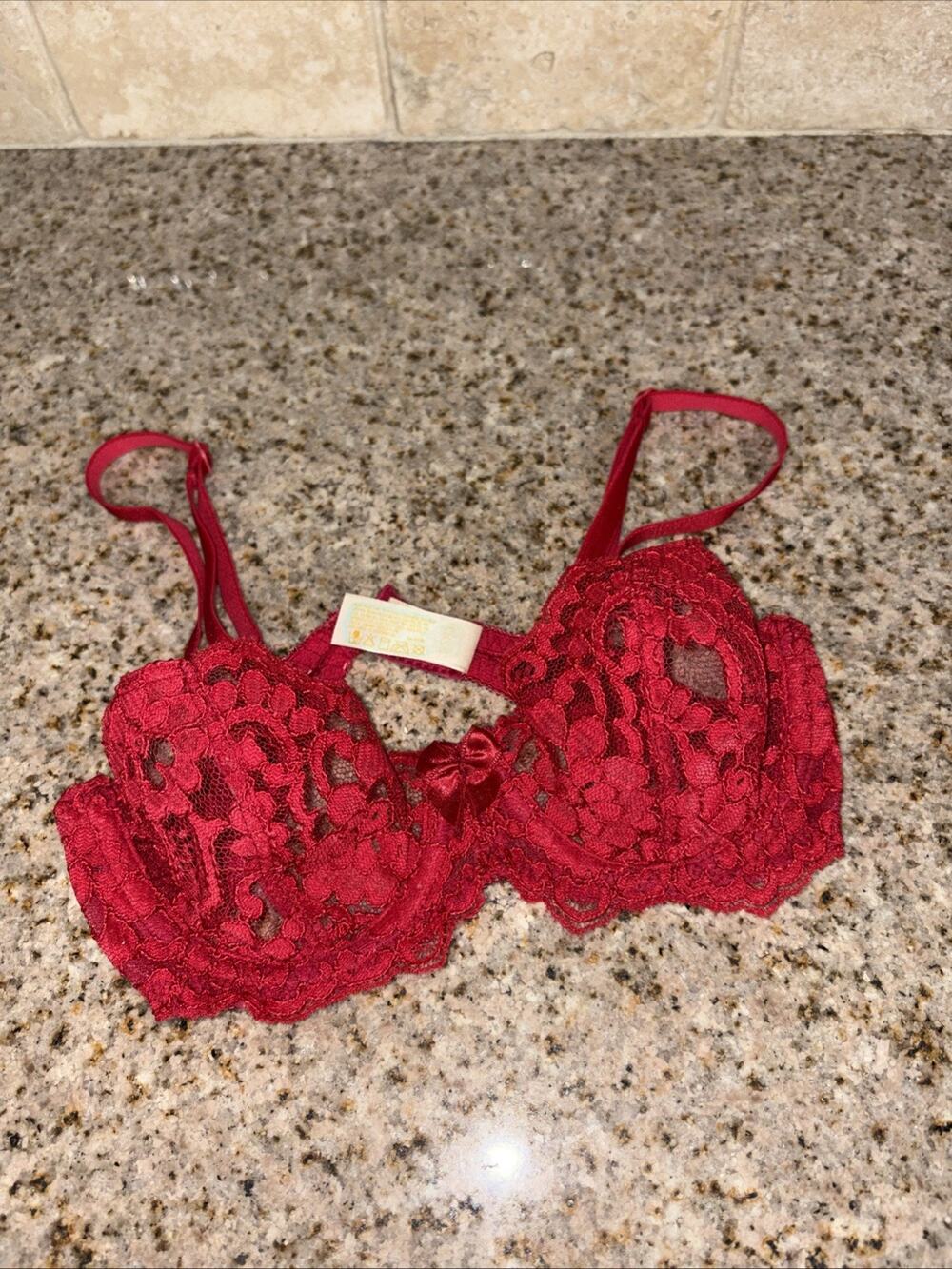 Vintage Victoria's Secret Gold Label Bra 34B Underwire Red Satin Lace #E57